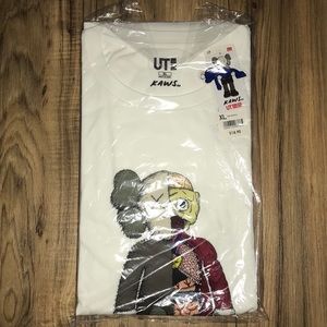 Uniqlo x KAWS Shirts - White Kaws Flayed T-shirt Uniqlo x KAWS Shirts - White Kaws Flayed T-shirt